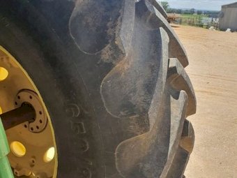 2005 John Deere 7920 Tractor