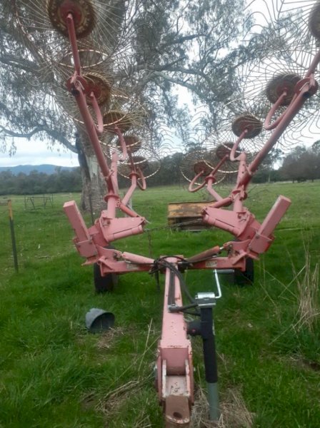 Sitrex QR10 Hydraulic Fold V-Rake