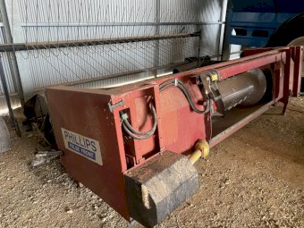 Phillips False Front