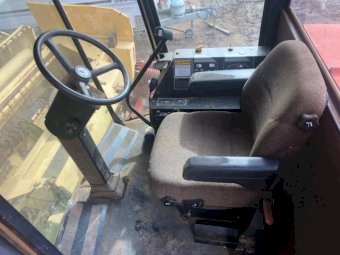 New Holland 2550 Windrower