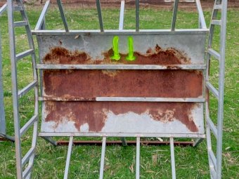 Under Auction - (A156)  Paton Hay Cradle - Small 