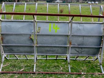 Under Auction - (A156)  Paton Hay Cradle 