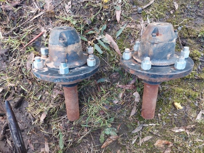 Under Auction - (A156)  Continental 385/65 R22.5 Tyres & Axles 