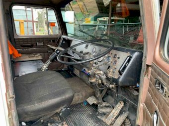 International 3070 Eagle