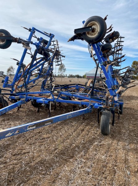 2007 Flexi-Coil ST830 38ft Bar with 1720 Air Seeder