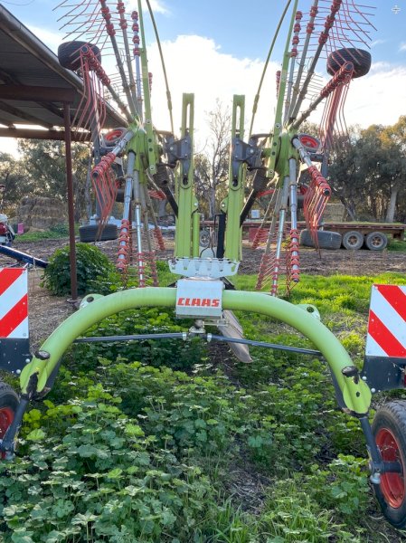 Claas 2700 Twin Rotor Rake