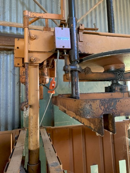 Sunbeam Twin Bin Wool Press