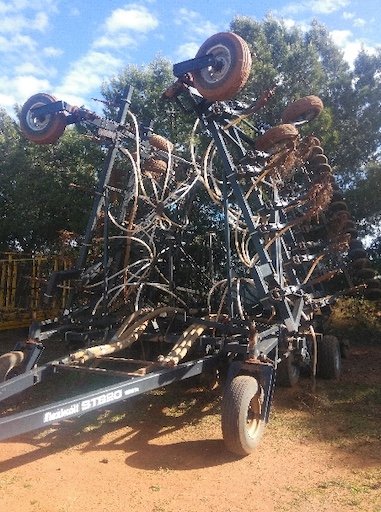 2002 Flexicoil ST820 Air Seeder