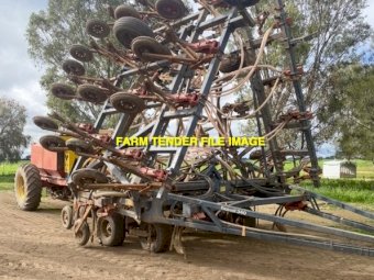 WANTED 40ft Airseeder & Cart