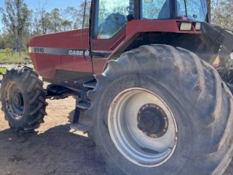 Case IH Magnum 8910 Tractor       under offer