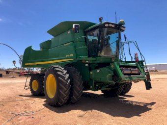 2011 John Deere 9770 with John Deere 640D Front & Trailer