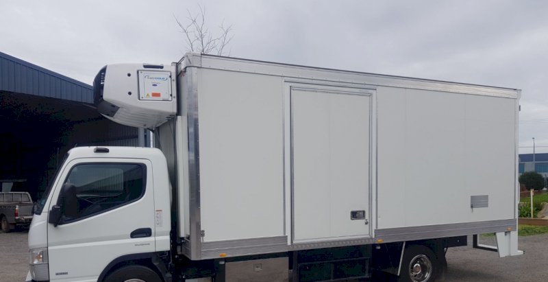 2018 FUSO Canter 918 Refrigerated Truck (With Warranty)