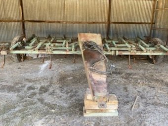 John Shearer 170 33 Tyne Scarifier