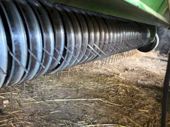 2010 Krone Comprima V180XC Chopper Baler