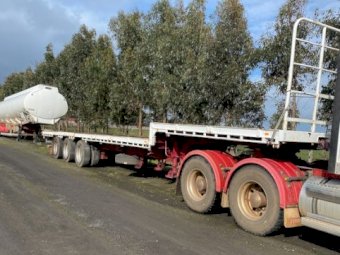 1979 Freighter 44ft Tri Axle Drop Deck Trailer