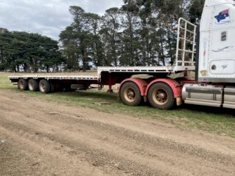 1979 Freighter 44ft Tri Axle Drop Deck Trailer