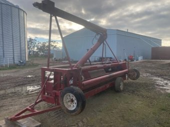 Vennings Silo Bag Outloader
