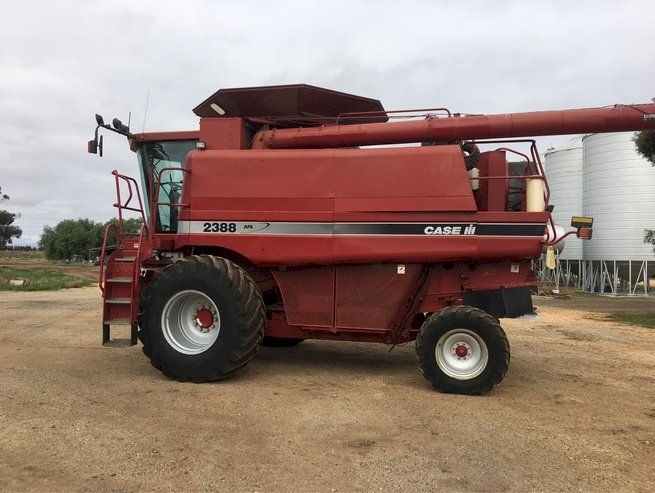 2002 Case IH 2388 Header with 36ft MacDon 2052 Front with Leith Comb Trailer