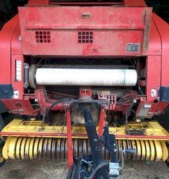 New Holland BR750 Round Baler