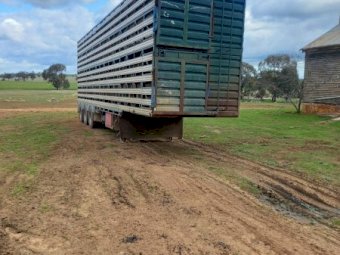 2000 Byrne 4 Deck Stockcrate