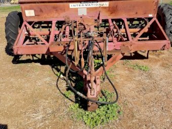 International 6-2 Combine