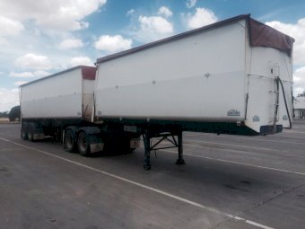 2005 19m Rhino B-Double Tippers