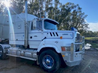 1993 Ford LTS Prime Mover