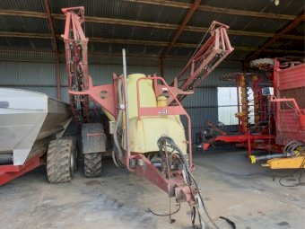 Hardi 4024 Boom Spray