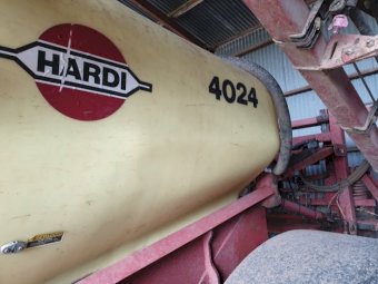 Hardi 4024 Boom Spray