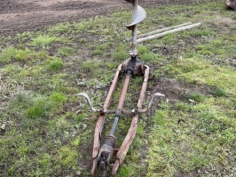 Massey Ferguson Post hole digger