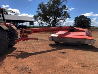 Under Auction - (A158)  Kuhn FC353 Mower Conditioner 
