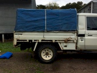 Tray/Canopy off 06 Land Cruiser Ute