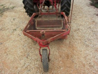 McCormack International 2pl Earth Scoop