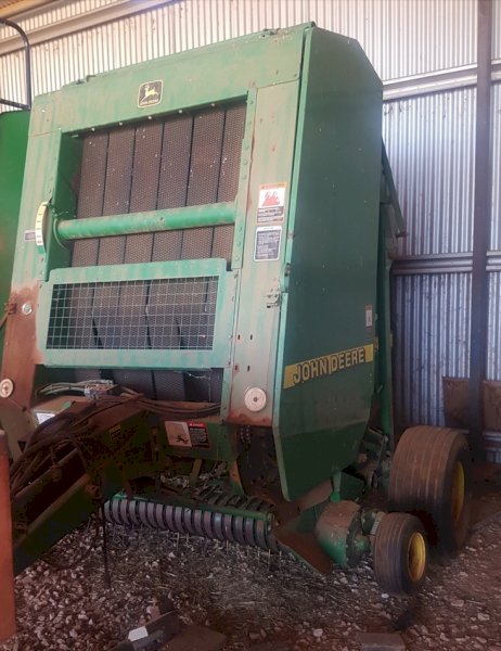 John Deere 466 Silage Special Round Baler