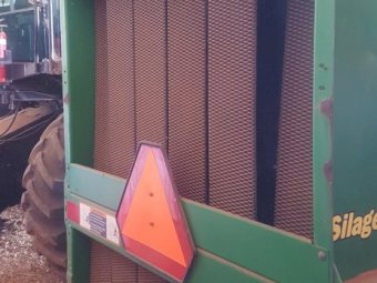 John Deere 466 Silage Special Round Baler