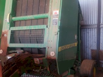 John Deere 466 Silage Special Round Baler