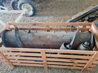 MacDon D 60 Centre Feed Auger