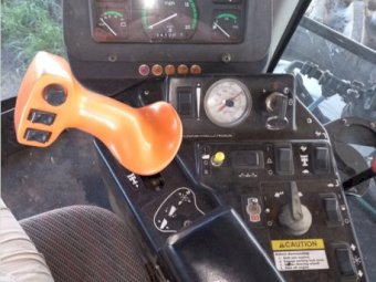 Massey Ferguson 5240 Windrower With 30ft Draper Front