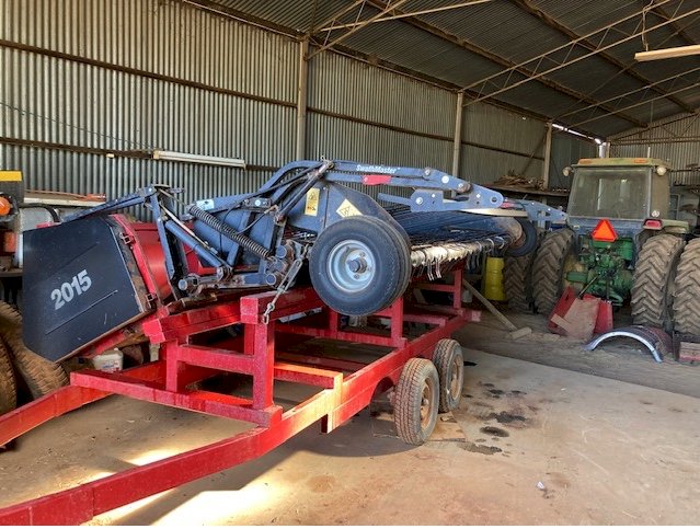 Under Auction - (A159)  2003 2015 Case Canola Front 