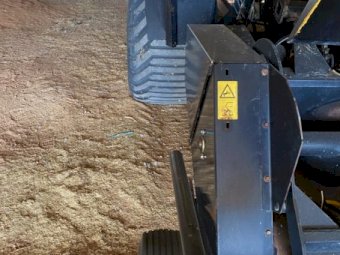 2011 New Holland BB960A Baler