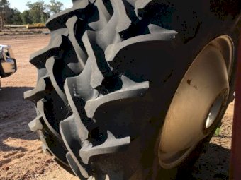 Firestone 520/85R42 Tyres & Rims x 2