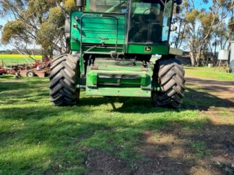 John Deere 7720 Titan ll with 30 ft Front