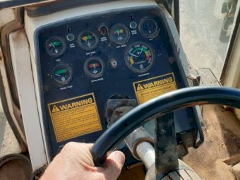 Case Agri King 1070 Tractor