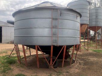 Macey 300 bag Field Bin