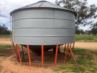 Macey 300 bag Field Bin