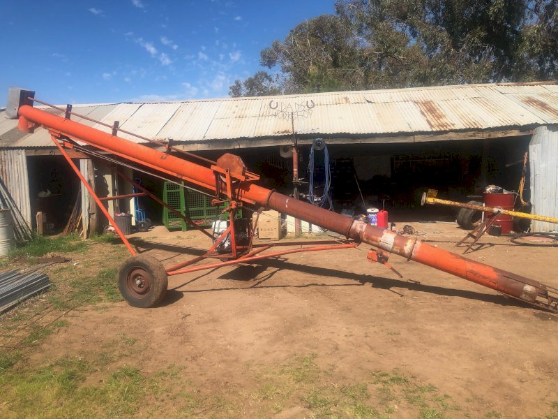 Macey 26ft x 9" Auger