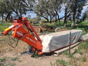 Kuhn GMD800 Mower