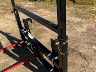 Under Auction - (A242) JCB High Back Bale Spike 