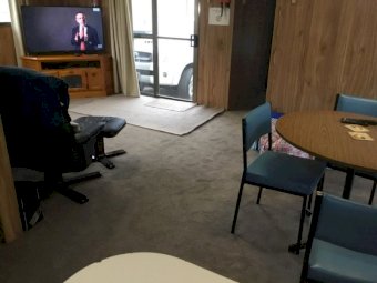 Holiday Cab in Portland Tourist Park