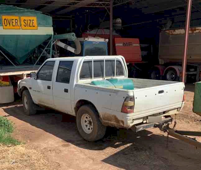 2001 Rodeo Farm Ute